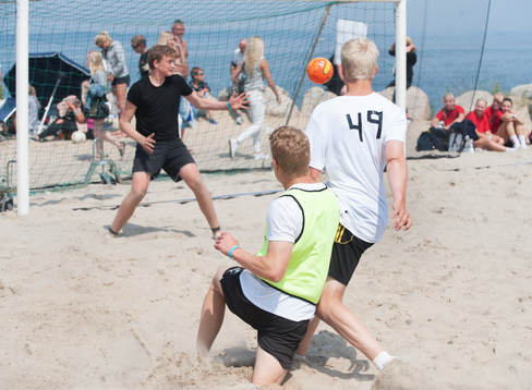 Sand, fotboll, närkamp, havsmiljö, målskott
