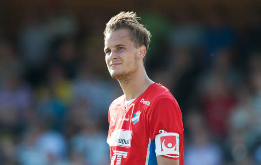 Månz Karlsson, Öster, armbindel Tipselit,  i