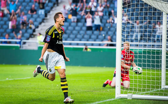 s Robert Åhman Persson jublar