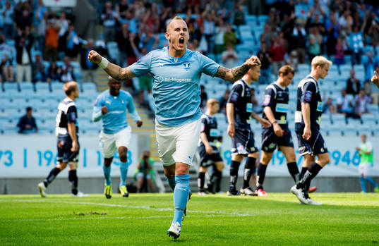 Malmö FFs Magnus Eriksson jublar
