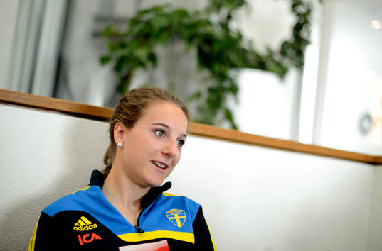 Sveriges Antonia Göransson blir intervjuad