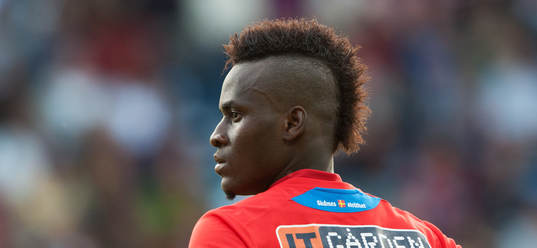 David Accam, Helsingborg, häftig frisyr, i