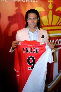 Radamel Falcao - 09.07.2013 - Presentation des nouvelles