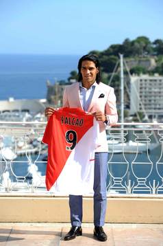 Radamel Falcao - 09.07.2013 - Presentation des nouvelles