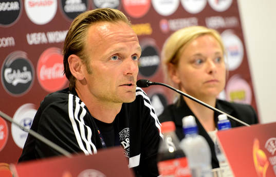 Danmarks förbundskapten Kenneth Heiner-Möller svarar på