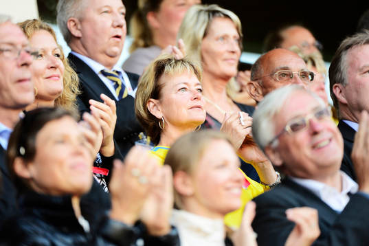 Sveriges Idrottsminister Lena Adelsohn Liljeroth matchen