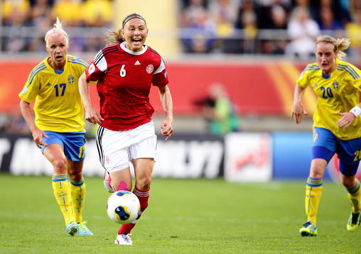 Danmarks Mariann Knudsen  i matchen mellan Sverige och