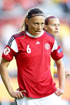 Danmarks Mariann Knudsen  i matchen mellan Sverige och