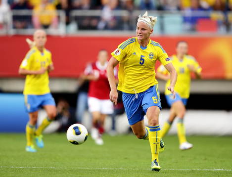 Sveriges Nilla Fischer i matchen mellan Sverige och Danmark