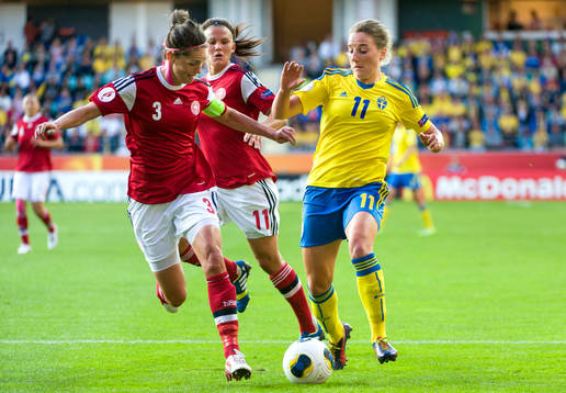Närkamp mellan Danmarks Katrine Söndergaard