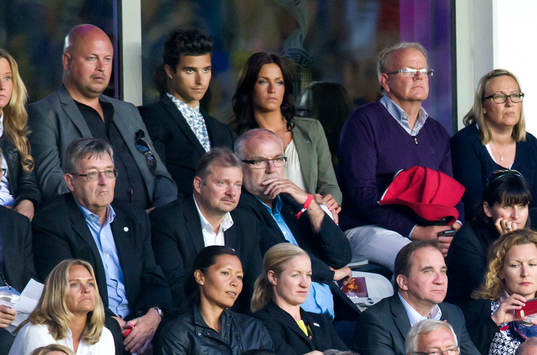 Bland andra Erik Saade (uppe till vänster), Jane