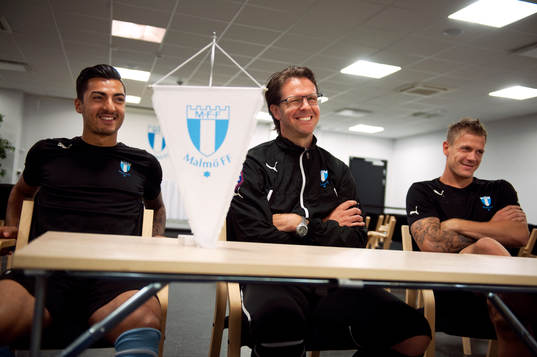 Fotboll, Europa league kval, presskonferans, träning.