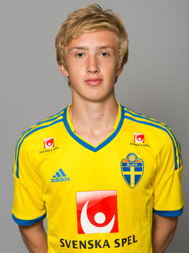 Linus Fridolf spelar i det svenska P17 landslaget i fotboll