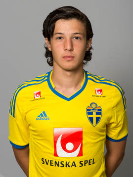 Tahir Kocak spelar i det svenska P17 landslaget i fotboll