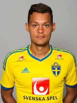 Ylber Ejupi spelar i det svenska P17 landslaget i fotboll