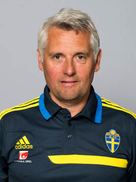 Claes Eriksson ledare i det svenska P17 landslaget i fotboll