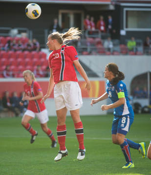 Fotboll, dam-EM, Norge - Island