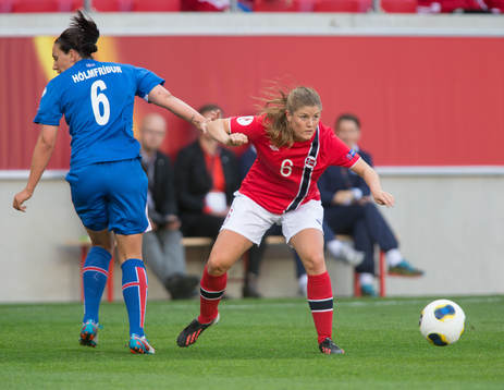 Bläddra bland fler bilder av Fotboll, dam-EM, Norge - Island