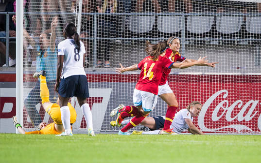 Spaniens Alexia Putellas jublar