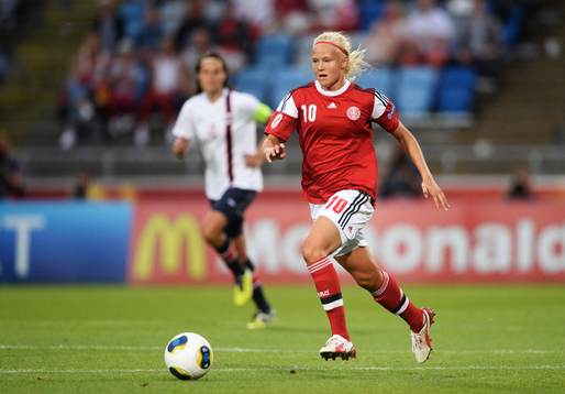 Danmarks Pernille Harder i matchen mellan Norge och Danmark