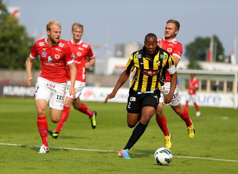 Kalmars Markus Thorbjörnsson och Häckens Carlos