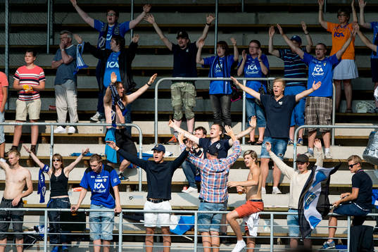 Tillresta Halmstadssupportrar i matchen mellan Elfsborg och