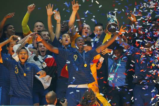 Victoire de la France    - France Champion du Monde -