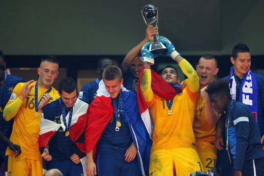 Victoire de la France  / Alphonse Areola  - France Champion