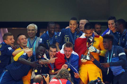 Victoire de la France  / Alphonse Areola  - France Champion