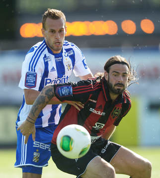 IFK Göteborgs Logi Valgardsson och Brommapojkarnas Andreas