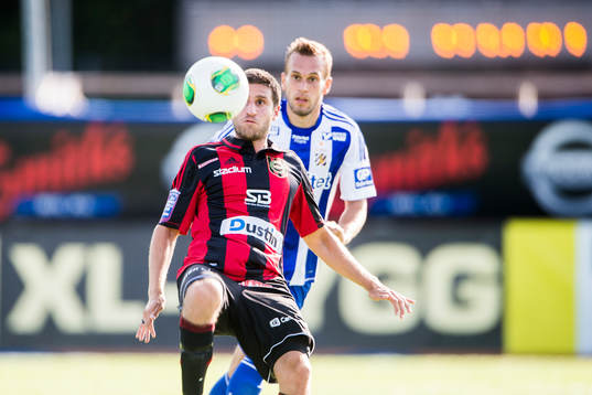 Brommapojkarnas Gabriel Özkan och IFK Göteborgs Logi
