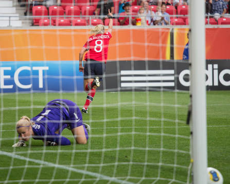 Solveig Gulbrandsen, Norge, jublar