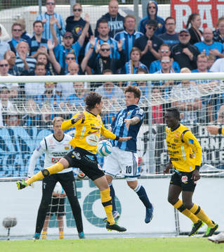 Situation framför Mattias Asper i Mjällby-målet, Erton