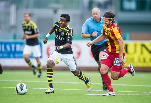 s Kennedy Igboananike och Syrianskas Haris Skenderovic  i