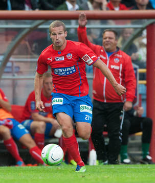 2-målsskytten Christoffer Andersson, Helsingborg, ivrigt