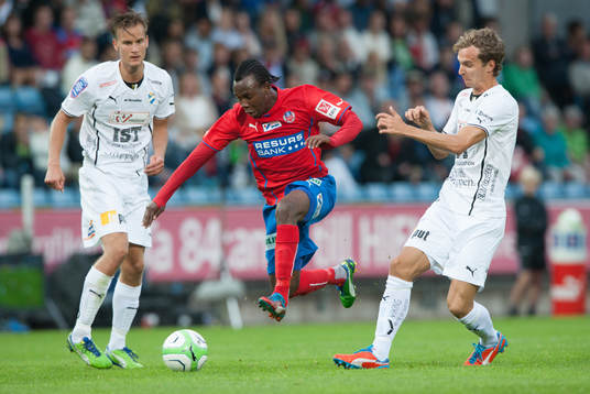 Helsingborgs May Mahlangu, i