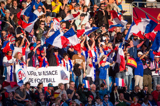 Franrkrikes supportrar i matchen mellan Spanien och