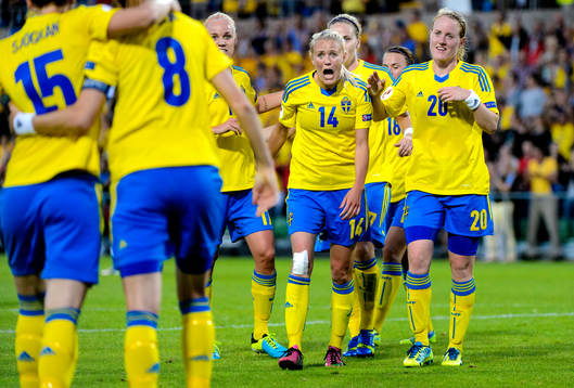 Sveriges Josefine Öqvist jublar