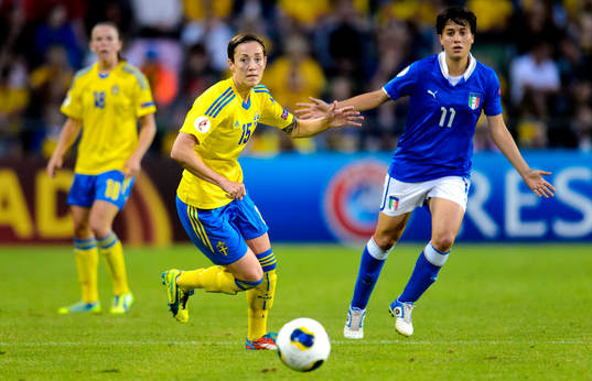 Sveriges Therese Sjögran och Italiens Alice Parisi i