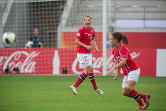 Nora Holstad Berge, Norge
