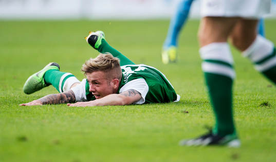 Hibernian FCs Daniel Handling deppar