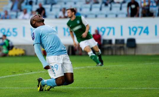 Malmö FFs Tokelo Rantie deppar