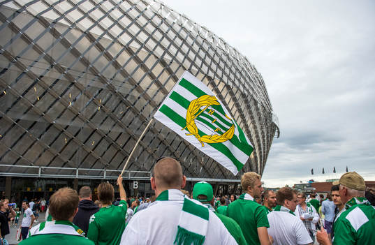 Hammarbysupportrar köar