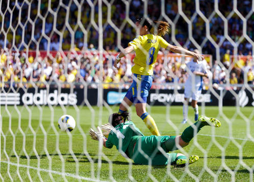 Mål 2-0 av Sveriges Lotta Schelin i kvartsfinalen mellan