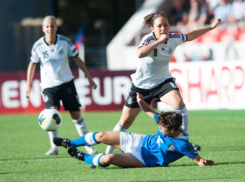 Elisa Bartoli, Italien, stoppar Nadine Kessler, Tyskland