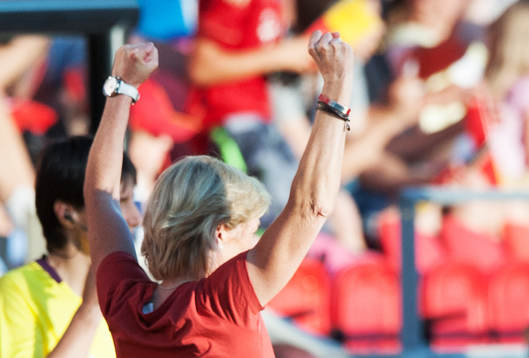 Slutsignalen, Silvia Neid, coach, Tyskland, jublar, jubel