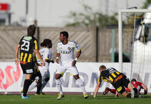 s Kennedy Igboananike i matchen mellan Häcken och AIK i