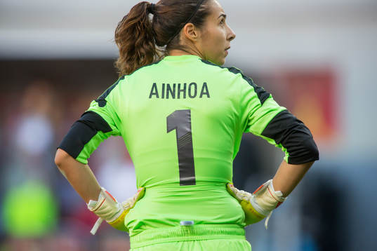 Ainhoa Tirapu, Spanien
