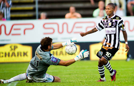 Bläddra bland fler bilder av Fotboll, Superettan, Landskrona - Varberg