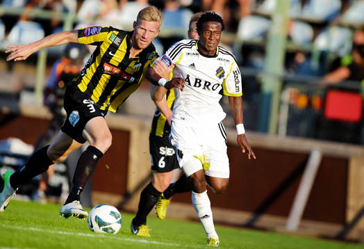 s Kennedy Igboananike i matchen mellan Häcken och AIK i